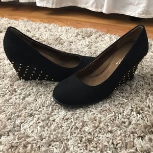 Aerosoles Suede embellished Wedges